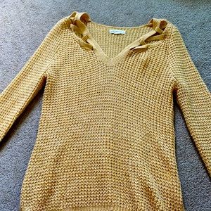 Aeropostale yellow sweater